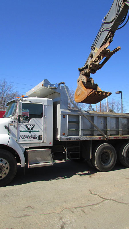 Excavator & Dump Truck